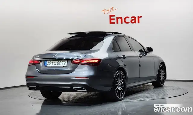 Mercedes-Benz E-Class, 2023, 26 966 км