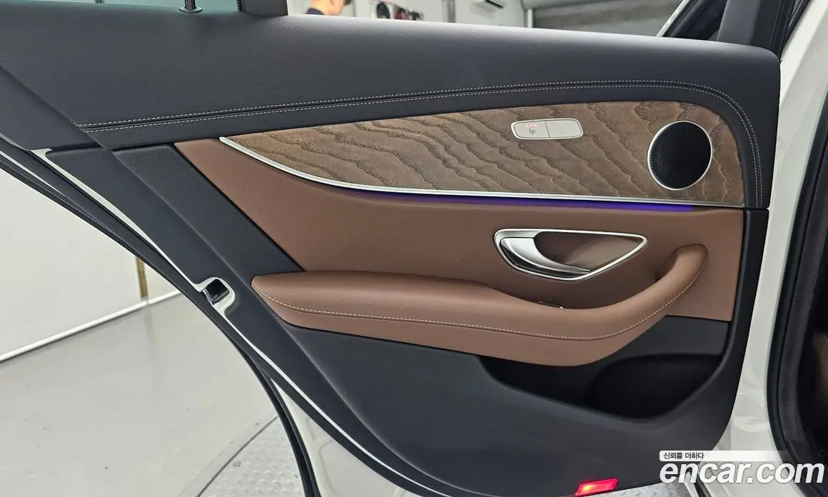 Mercedes-Benz E-Class 2023 2.0 автомат (гидро), фото 15