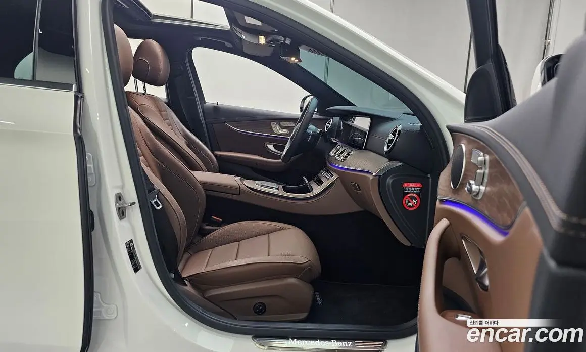 Mercedes-Benz E-Class 2023 2.0 автомат (гидро), фото 16