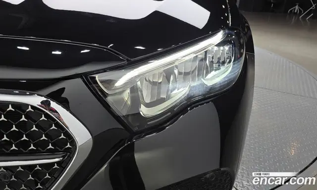 Mercedes-Benz E-Class 2025 2.0 автомат (гидро), миниатюра 8