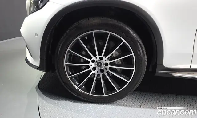 Mercedes-Benz GLC-Class 2019 2.0 автомат (гидро), миниатюра 5 Mercedes-Benz GLC-Class 2019 2.0 автомат (гидро), миниатюра 5