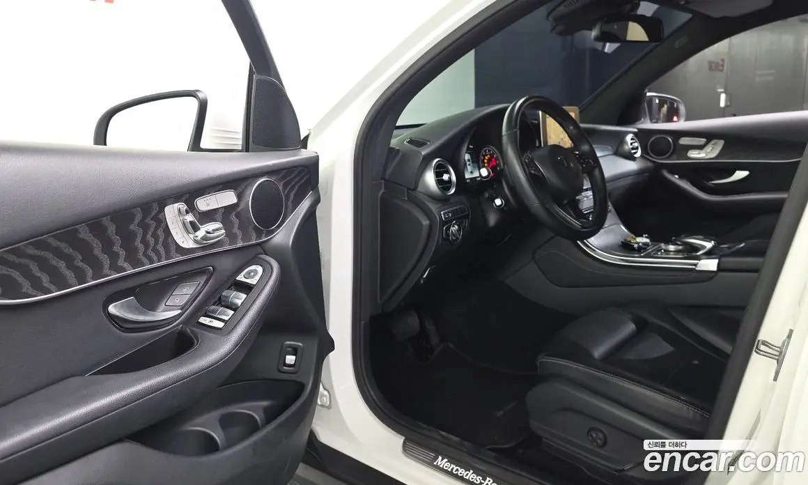 Mercedes-Benz GLC-Class 2019 2.0 автомат (гидро), фото 13 Mercedes-Benz GLC-Class 2019 2.0 автомат (гидро), фото 13