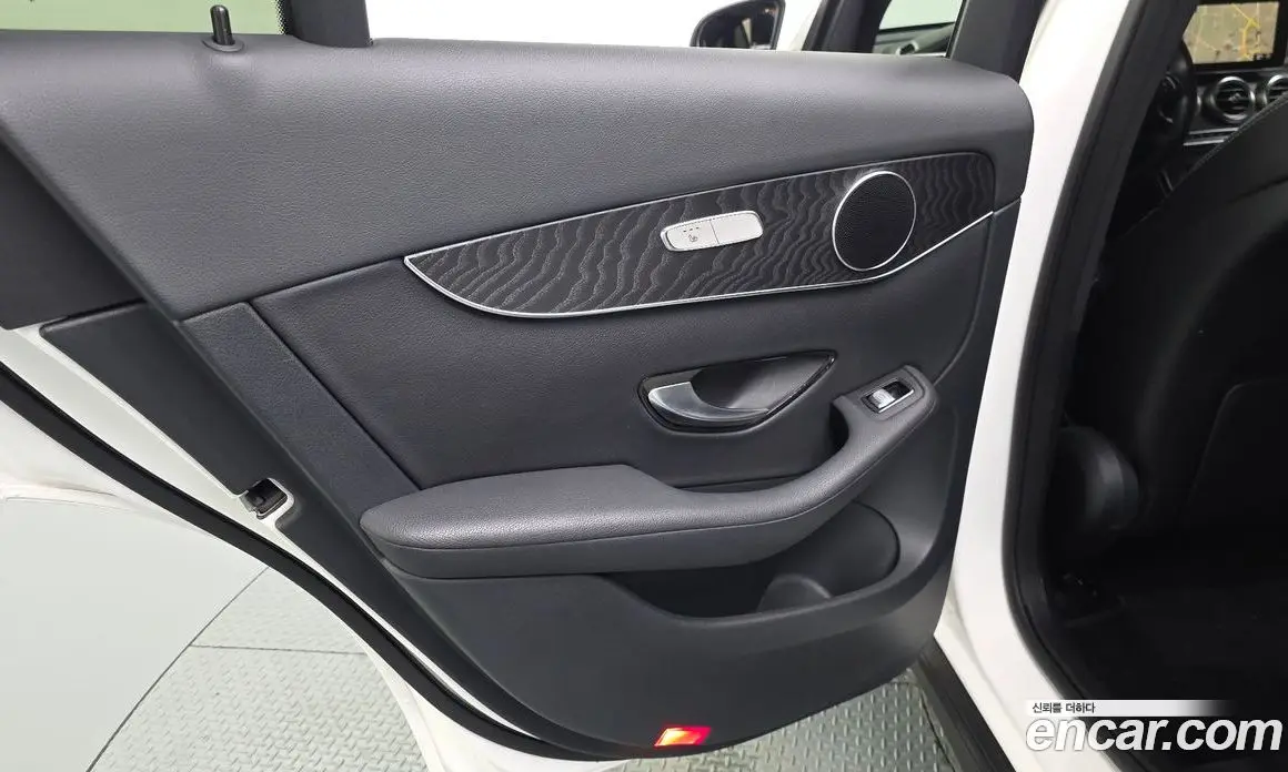 Mercedes-Benz GLC-Class 2019 2.0 автомат (гидро), фото 15 Mercedes-Benz GLC-Class 2019 2.0 автомат (гидро), фото 15