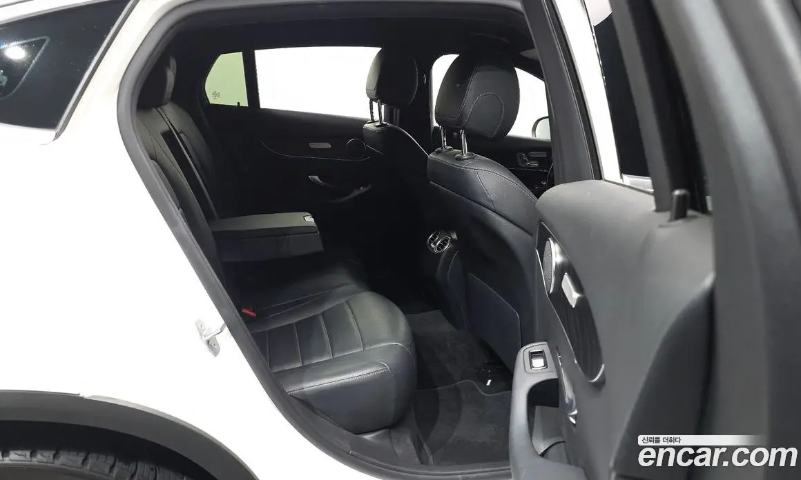 Mercedes-Benz GLC-Class 2019 2.0 автомат (гидро), фото 18 Mercedes-Benz GLC-Class 2019 2.0 автомат (гидро), фото 18