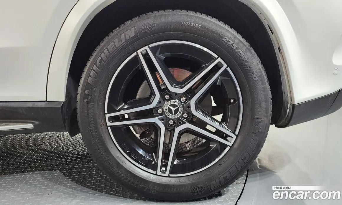 Mercedes-Benz GLE-Class 2019 3.0 автомат (гидро), фото 7 Mercedes-Benz GLE-Class 2019 3.0 автомат (гидро), фото 7
