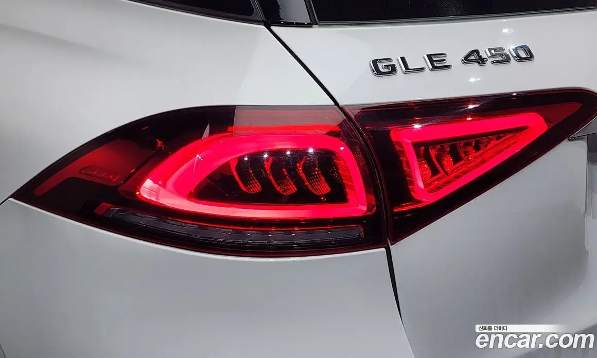 Mercedes-Benz GLE-Class 2019 3.0 автомат (гидро), фото 9 Mercedes-Benz GLE-Class 2019 3.0 автомат (гидро), фото 9