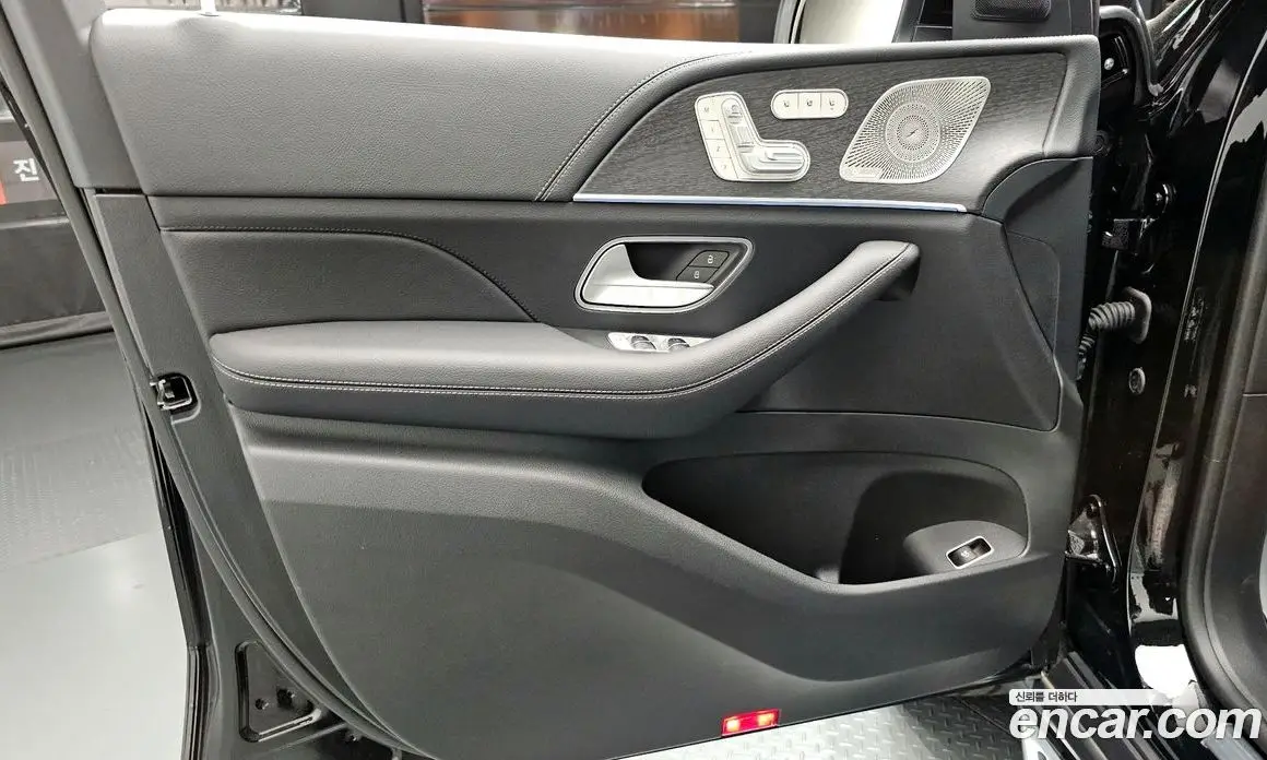 Mercedes-Benz GLS-Class 2025 3.0 автомат (гидро), фото 14