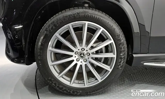 Mercedes-Benz GLS-Class 2025 3.0 автомат (гидро), миниатюра 5
