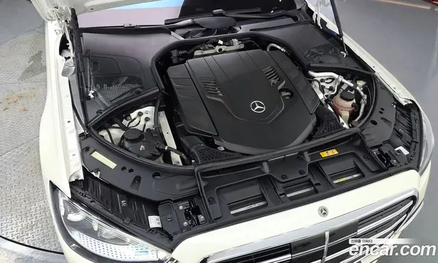 Mercedes-Benz S-Class 2022 4.0 автомат (гидро), миниатюра 6