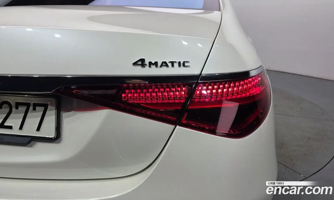 Mercedes-Benz S-Class 2022 4.0 автомат (гидро), фото 9