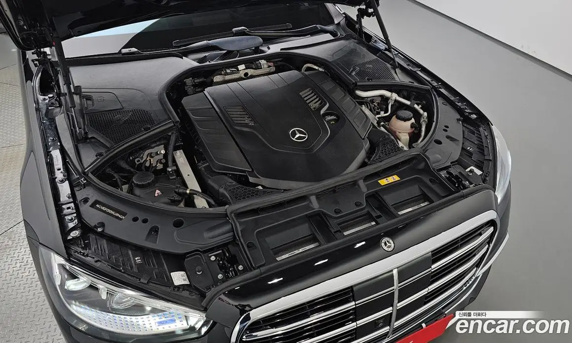 Mercedes-Benz S-Class 2022 4.0 автомат (гидро), фото 5