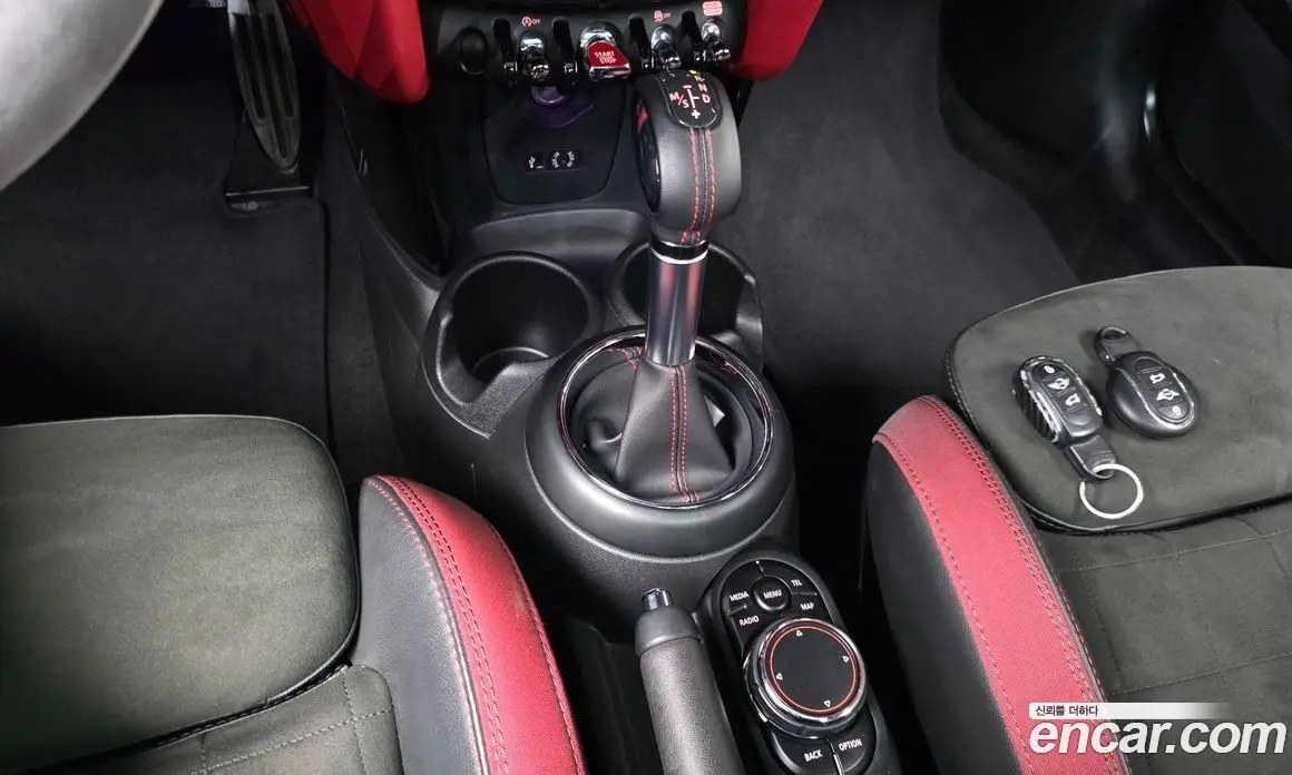 Mini Cooper 2017 2.0 автомат (гидро), фото 12 Mini Cooper 2017 2.0 автомат (гидро), фото 12