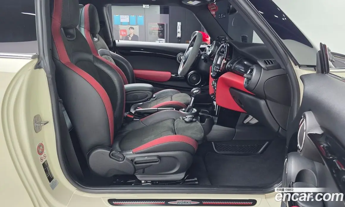 Mini Cooper 2017 2.0 автомат (гидро), фото 17 Mini Cooper 2017 2.0 автомат (гидро), фото 17