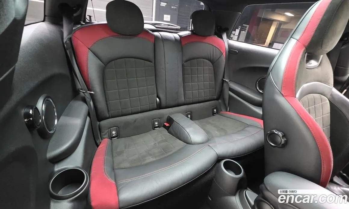 Mini Cooper 2017 2.0 автомат (гидро), фото 18 Mini Cooper 2017 2.0 автомат (гидро), фото 18