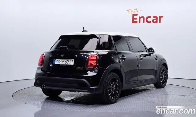 Mini Cooper 2024 1.5 автомат (гидро), миниатюра 2