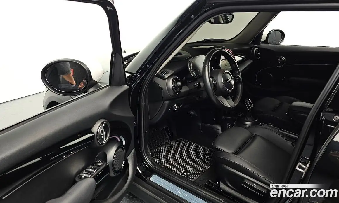 Mini Cooper 2024 1.5 автомат (гидро), фото 13
