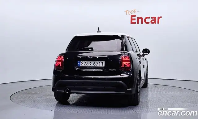 Mini Cooper 2024 1.5 автомат (гидро), миниатюра 4