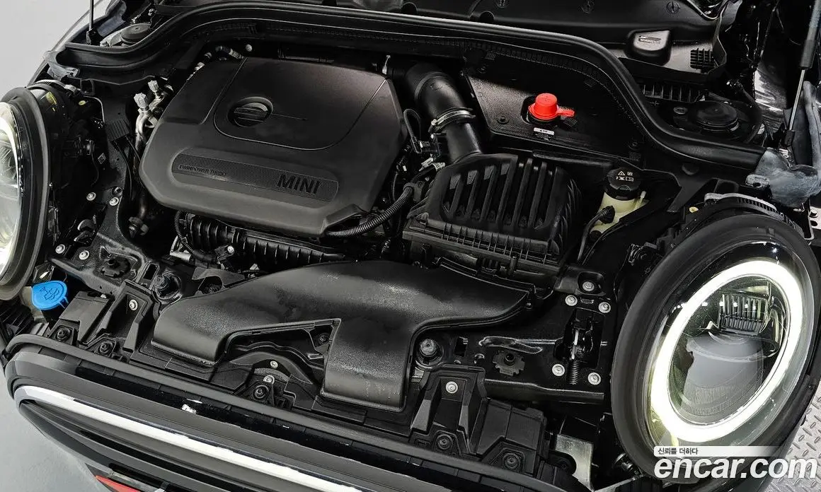 Mini Cooper 2024 1.5 автомат (гидро), фото 6