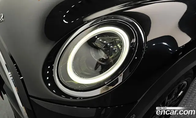 Mini Cooper 2024 1.5 автомат (гидро), миниатюра 8