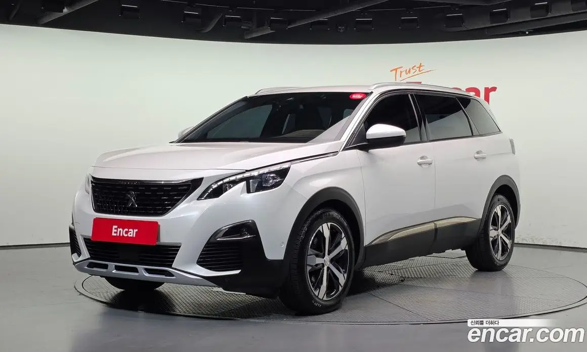 Peugeot 5008 2018 1.6 автомат (гидро), фото 1 Peugeot 5008 2018 1.6 автомат (гидро), фото 1