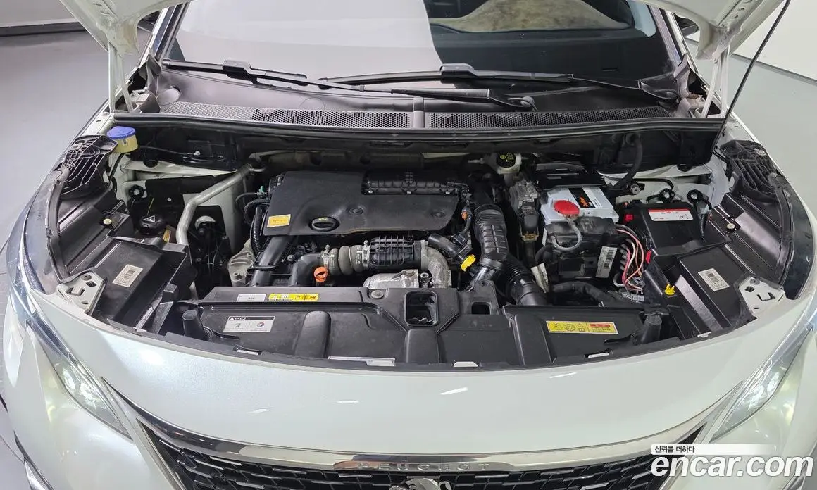 Peugeot 5008 2018 1.6 автомат (гидро), фото 6 Peugeot 5008 2018 1.6 автомат (гидро), фото 6