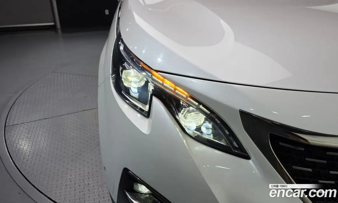 Peugeot 5008 2018 1.6 автомат (гидро), фото 8 Peugeot 5008 2018 1.6 автомат (гидро), фото 8