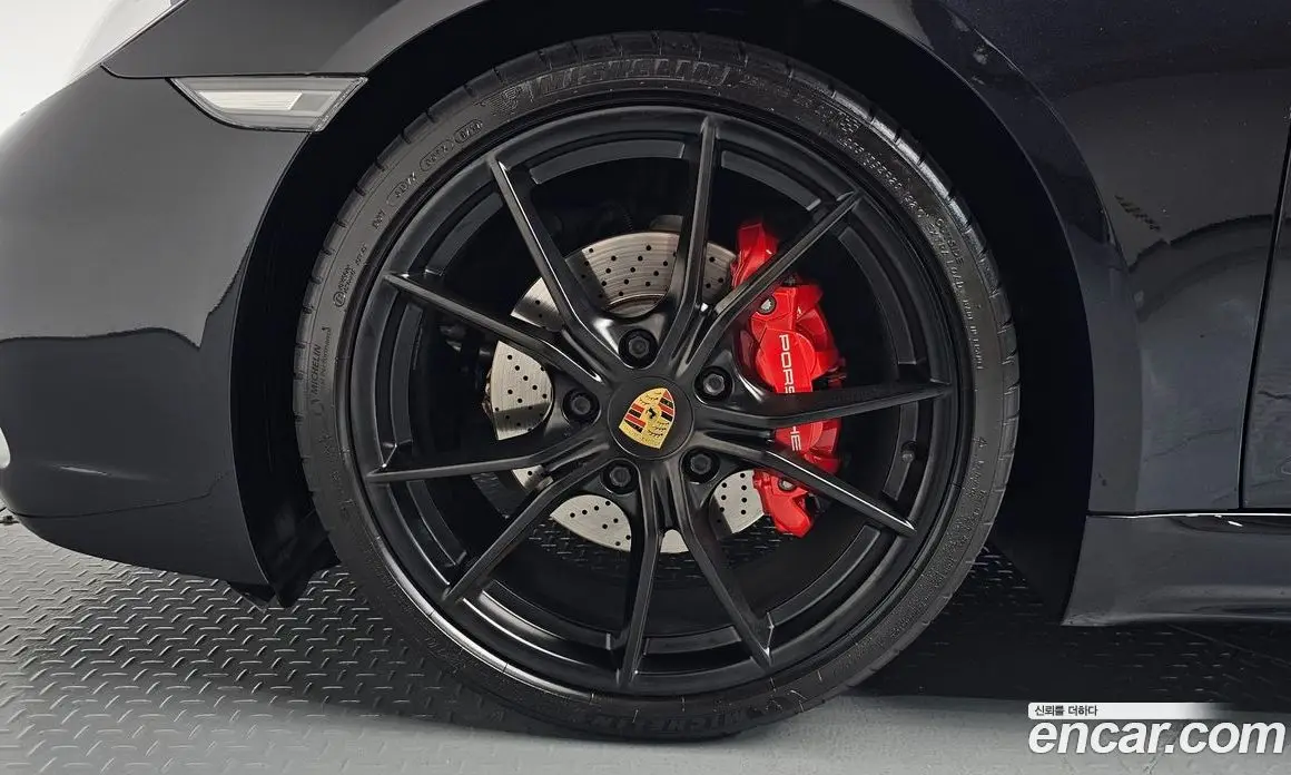 Porsche 718 2019 2.5 автомат (гидро), фото 4 Porsche 718 2019 2.5 автомат (гидро), фото 4