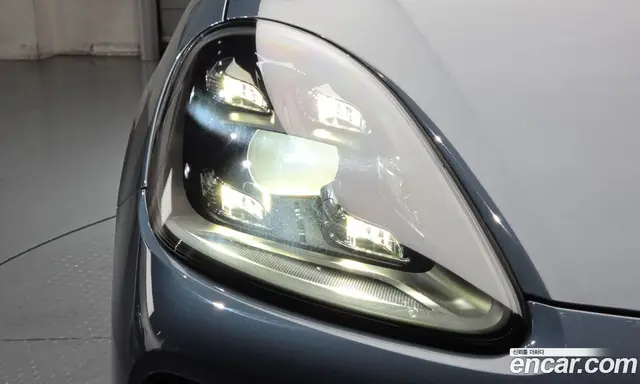 Porsche Cayenne 2019 3.0 автомат (гидро), миниатюра 8