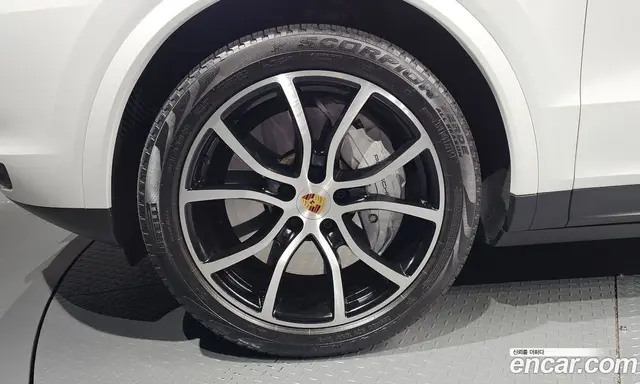 Porsche Cayenne 2020 3.0 автомат (гидро), миниатюра 4 Porsche Cayenne 2020 3.0 автомат (гидро), миниатюра 4