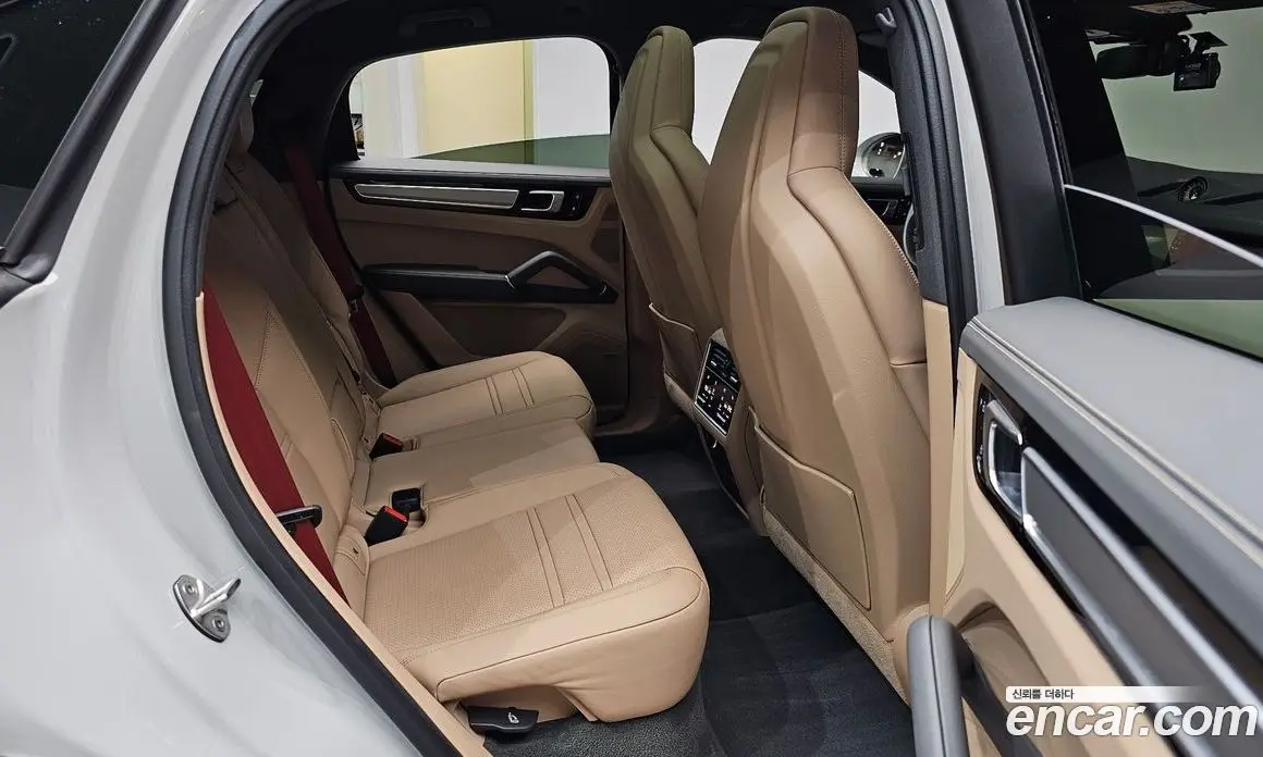 Porsche Cayenne 2023 3.0 автомат (гидро), фото 17 Porsche Cayenne 2023 3.0 автомат (гидро), фото 17