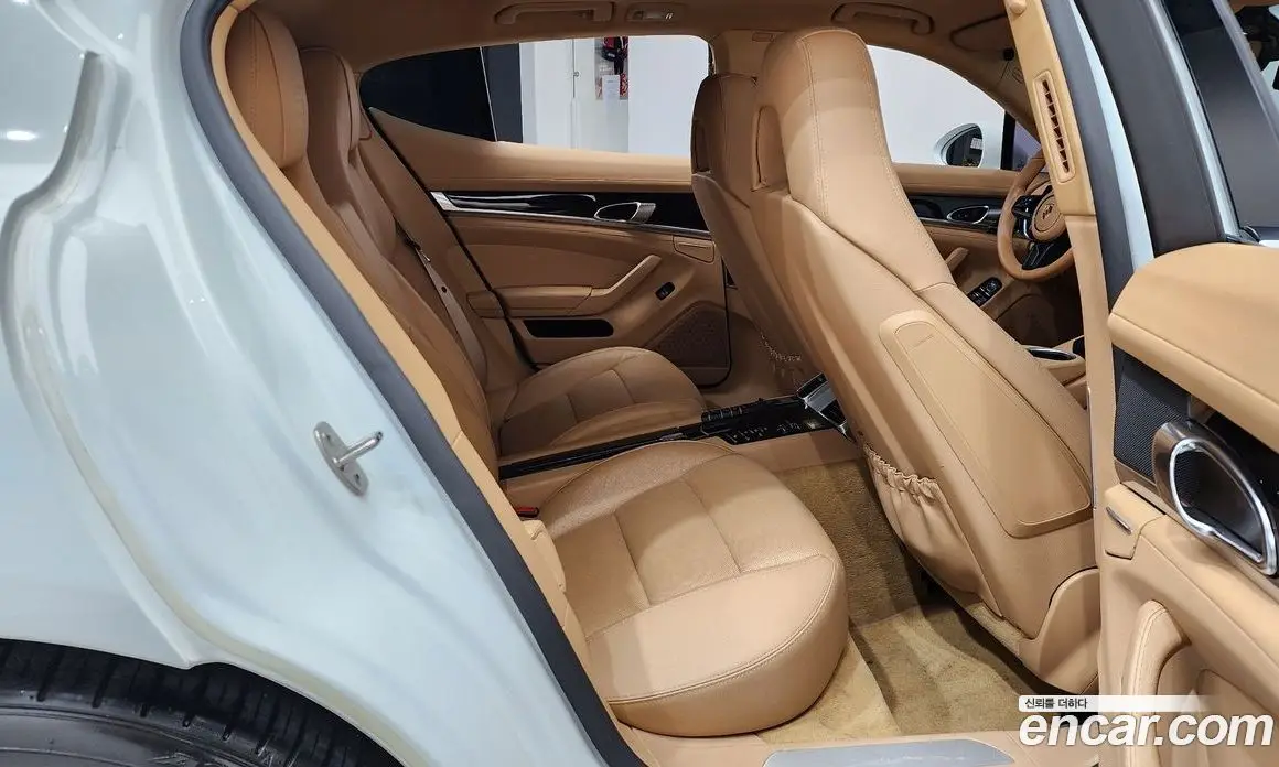 Porsche Panamera 2014 3.0 автомат (гидро), фото 16 Porsche Panamera 2014 3.0 автомат (гидро), фото 16