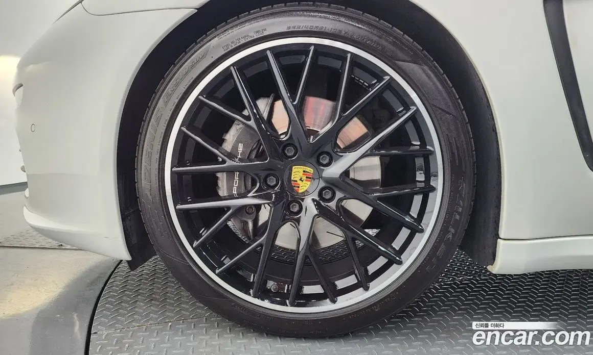 Porsche Panamera 2014 3.0 автомат (гидро), фото 4 Porsche Panamera 2014 3.0 автомат (гидро), фото 4