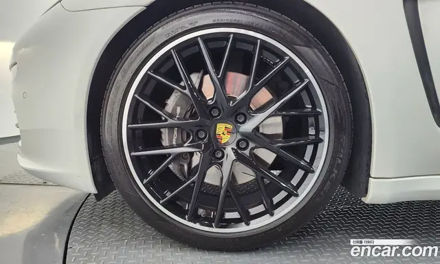 Porsche Panamera 2014 3.0 автомат (гидро), миниатюра 4 Porsche Panamera 2014 3.0 автомат (гидро), миниатюра 4