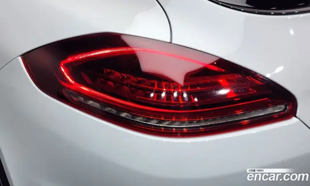 Porsche Panamera 2014 3.0 автомат (гидро), миниатюра 8 Porsche Panamera 2014 3.0 автомат (гидро), миниатюра 8