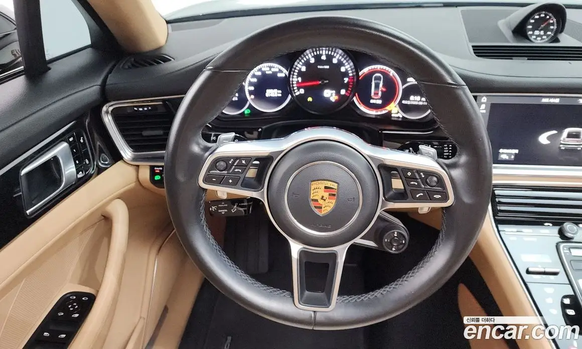 Porsche Panamera 2018 3.0 автомат (гидро), фото 18 Porsche Panamera 2018 3.0 автомат (гидро), фото 18
