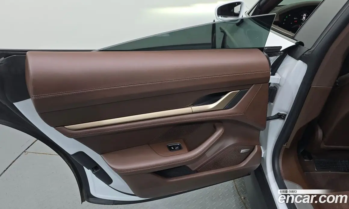 Porsche Taycan 2021 0.1 автомат (гидро), фото 15 Porsche Taycan 2021 0.1 автомат (гидро), фото 15