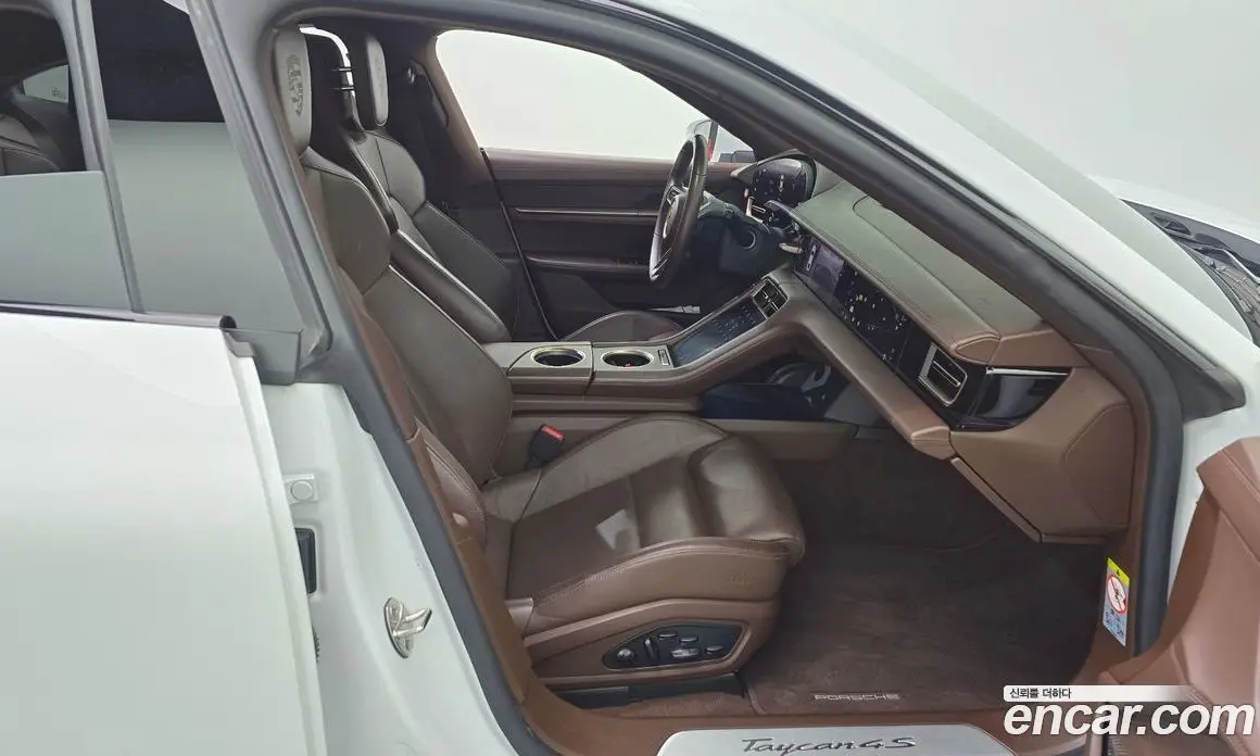 Porsche Taycan 2021 0.1 автомат (гидро), фото 16 Porsche Taycan 2021 0.1 автомат (гидро), фото 16