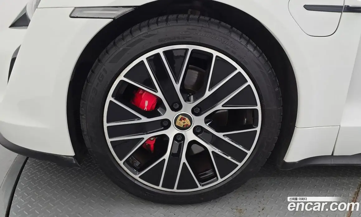 Porsche Taycan 2021 0.1 автомат (гидро), фото 5 Porsche Taycan 2021 0.1 автомат (гидро), фото 5