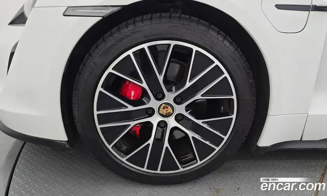 Porsche Taycan 2021 0.1 автомат (гидро), миниатюра 5 Porsche Taycan 2021 0.1 автомат (гидро), миниатюра 5
