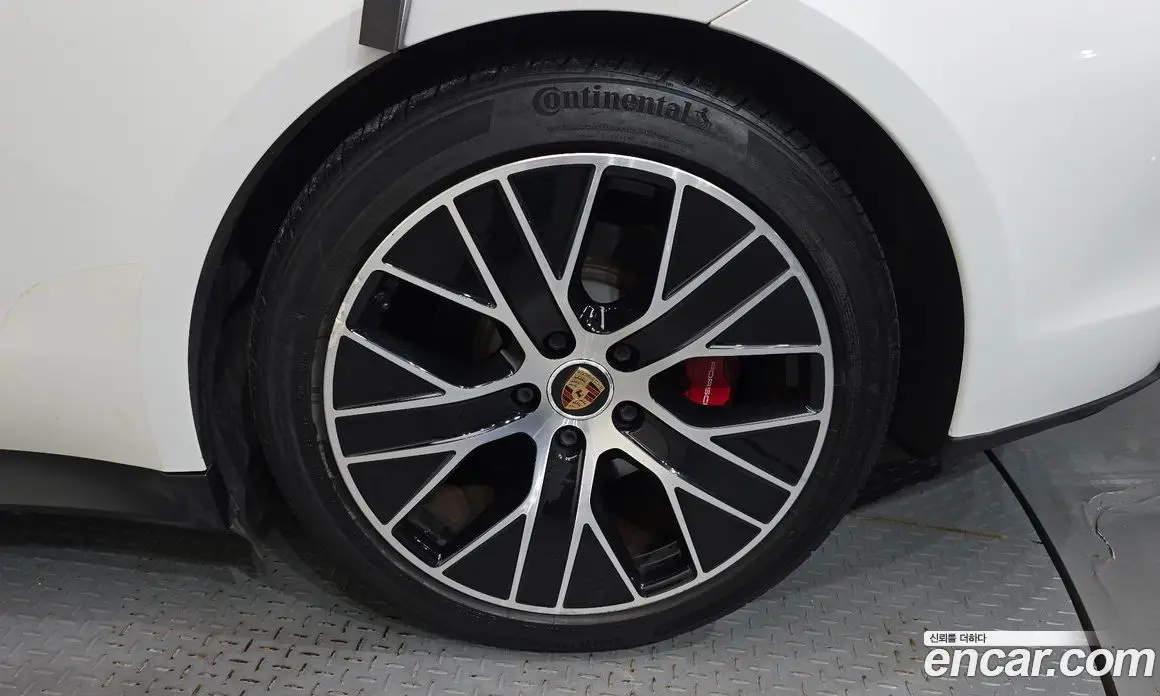 Porsche Taycan 2021 0.1 автомат (гидро), фото 7 Porsche Taycan 2021 0.1 автомат (гидро), фото 7