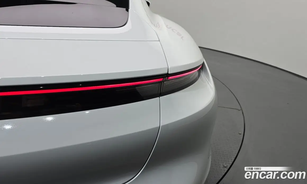 Porsche Taycan 2021 0.1 автомат (гидро), фото 9 Porsche Taycan 2021 0.1 автомат (гидро), фото 9