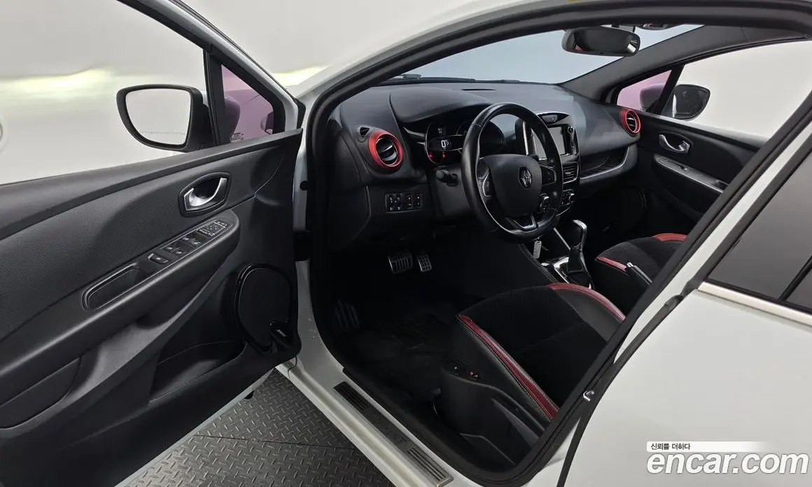 Renault (Samsung) Cilo 2018 1.5 автомат (гидро), фото 13 Renault (Samsung) Cilo 2018 1.5 автомат (гидро), фото 13