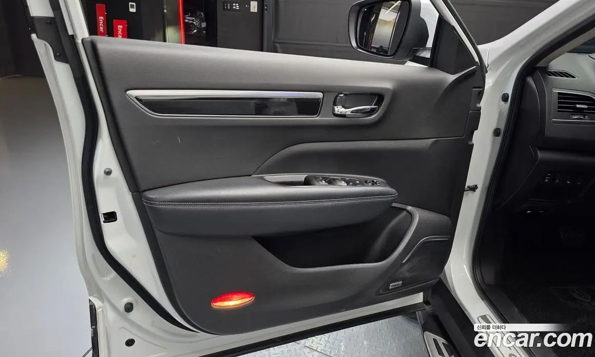 Renault (Samsung) QM6 2016 2.0 автомат (гидро), фото 14 Renault (Samsung) QM6 2016 2.0 автомат (гидро), фото 14