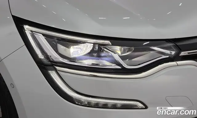 Renault (Samsung) SM6 2016 1.6 автомат (гидро), миниатюра 8 Renault (Samsung) SM6 2016 1.6 автомат (гидро), миниатюра 8