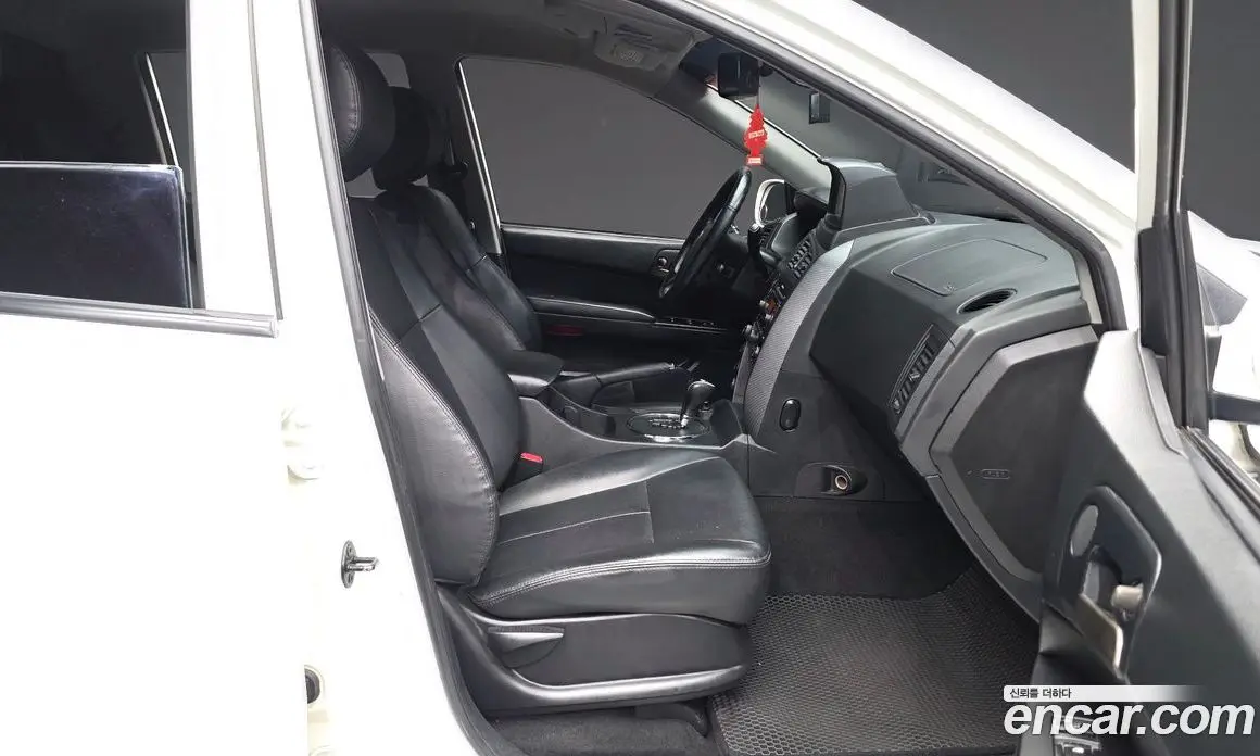 SsangYong Korando 2014 2.0 автомат (гидро), фото 17
