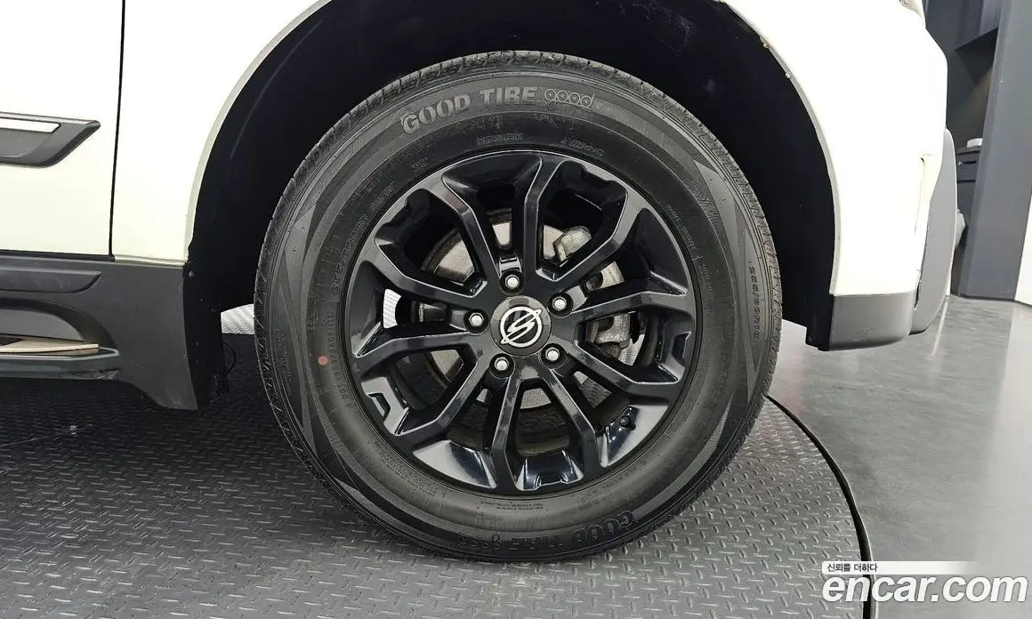 SsangYong Korando 2016 2.2 автомат (гидро), фото 7 SsangYong Korando 2016 2.2 автомат (гидро), фото 7