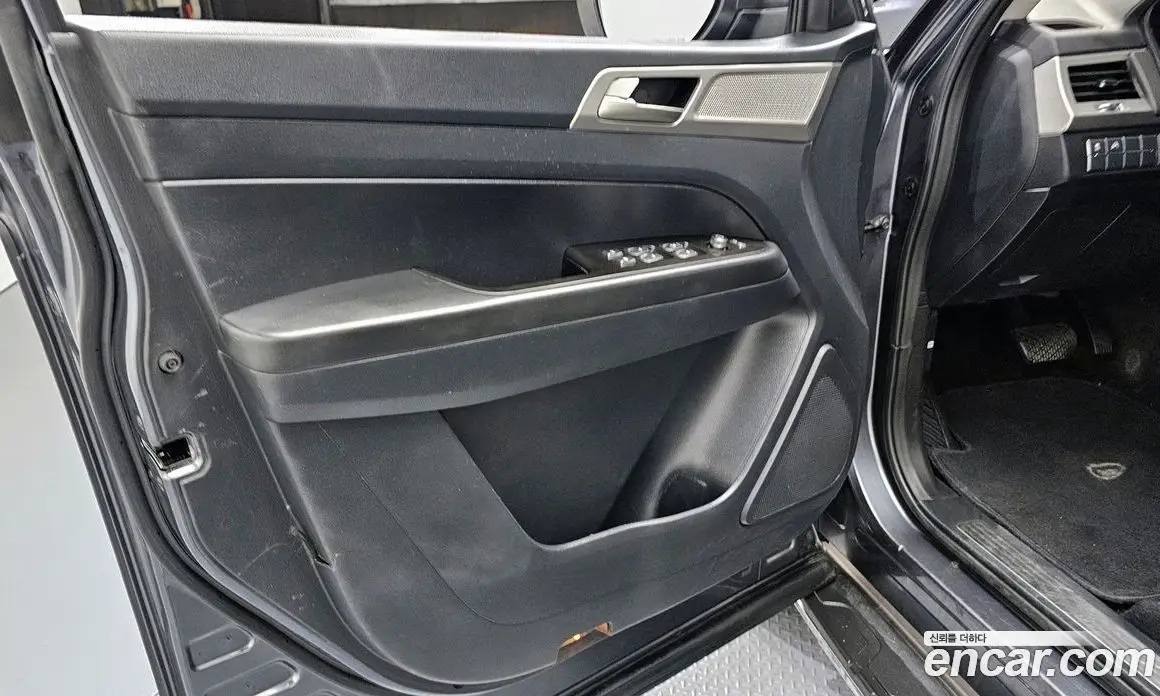SsangYong Rexton 2018 2.2 автомат (гидро), фото 14