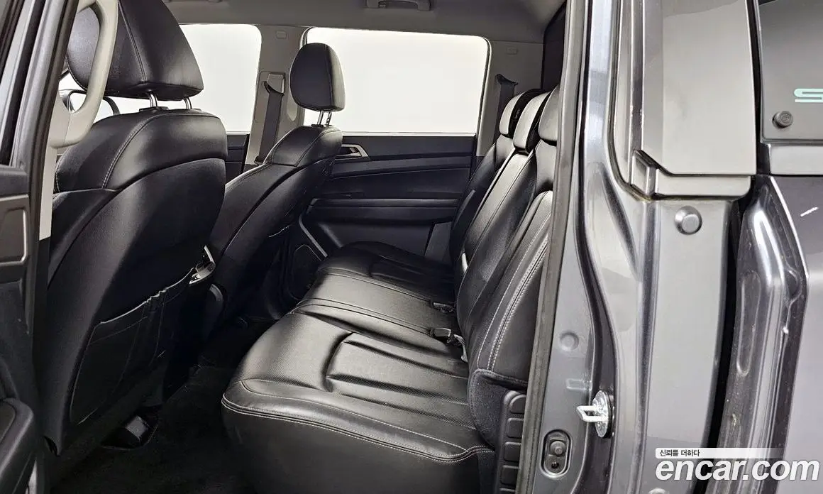SsangYong Rexton 2018 2.2 автомат (гидро), фото 16