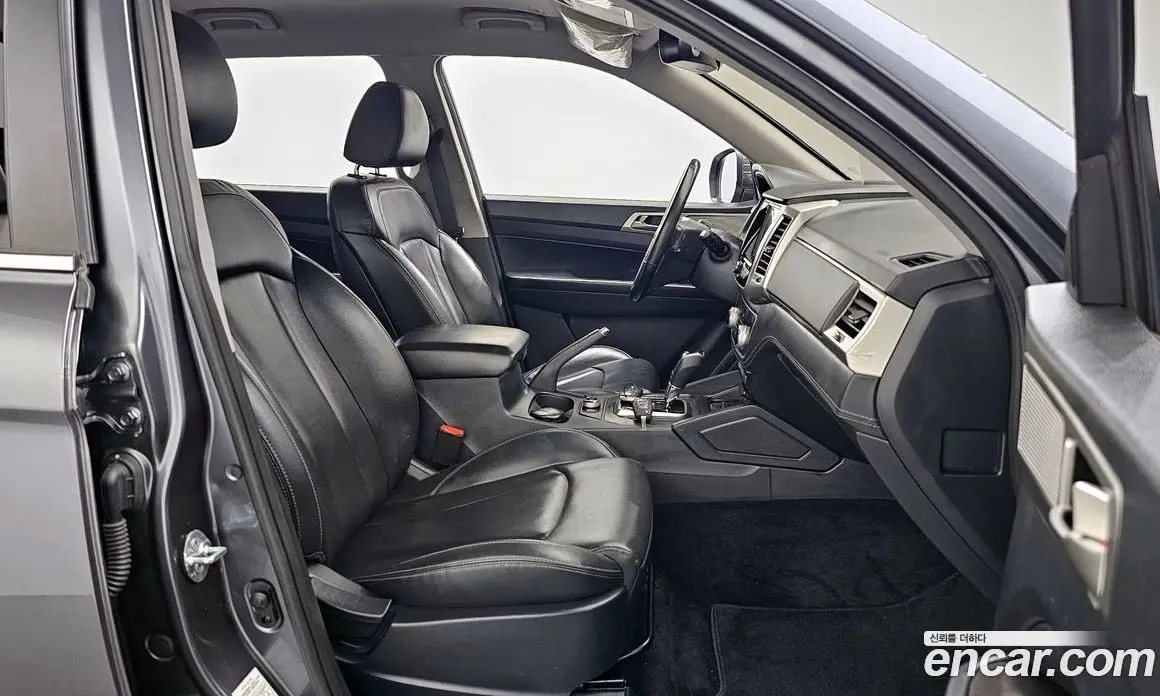 SsangYong Rexton 2018 2.2 автомат (гидро), фото 17