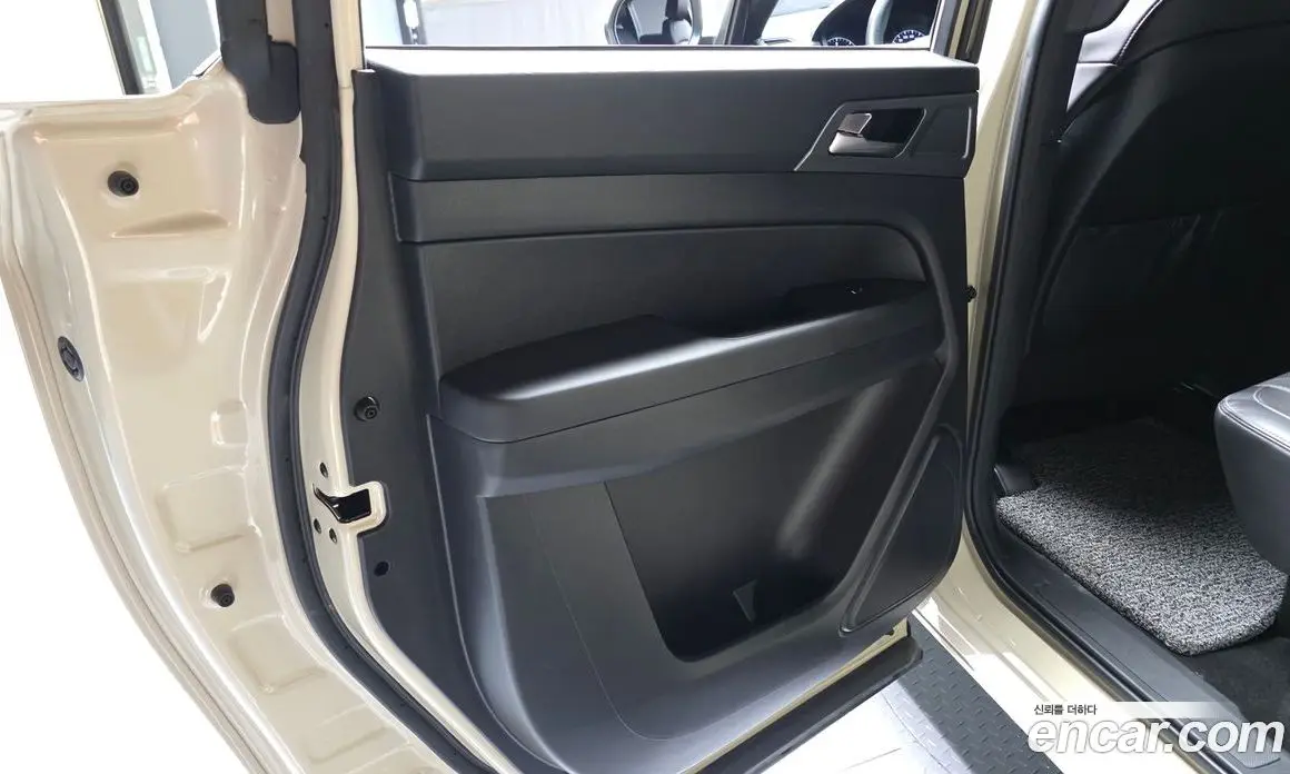 SsangYong Rexton 2024 2.2 автомат (гидро), фото 15